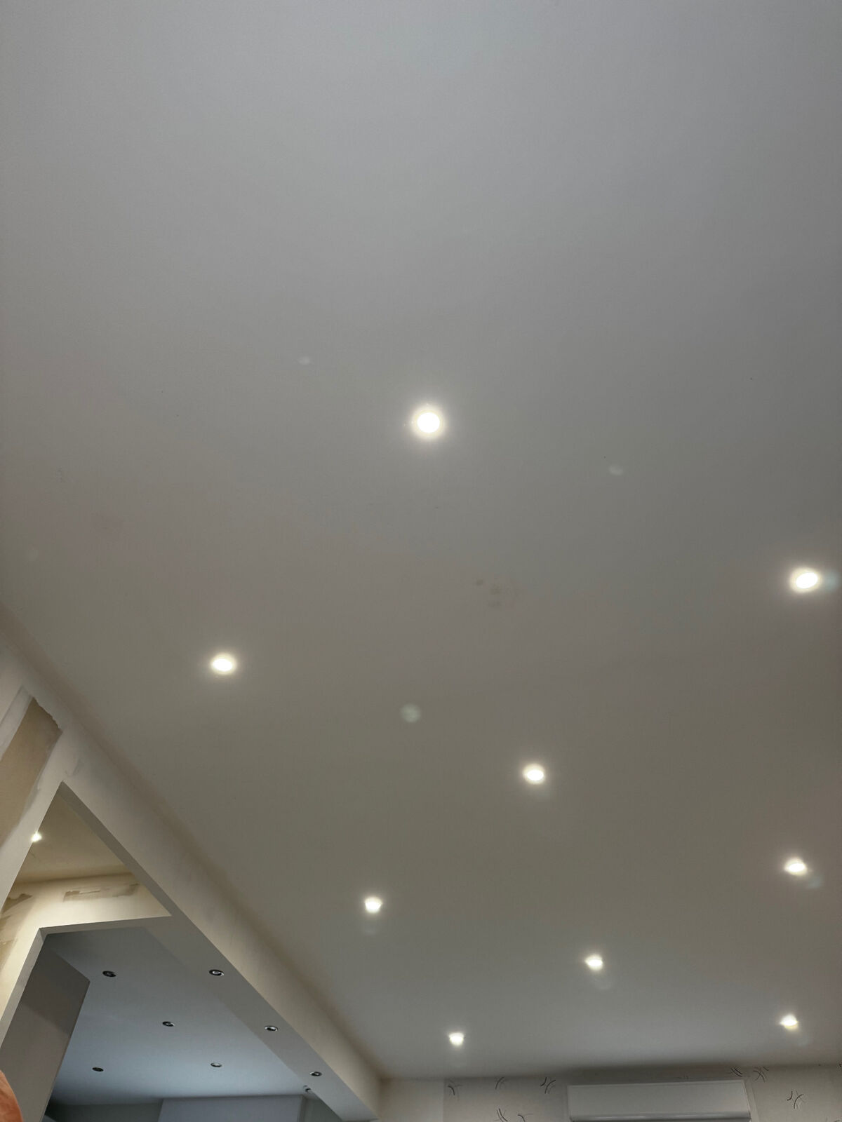 Installation de spots LED 7W étanches à l'air
